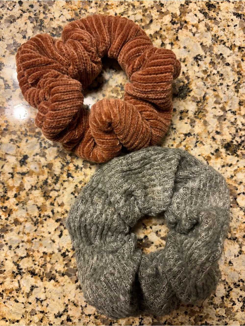 Scrunchie Duo - Rust and Green/Gray